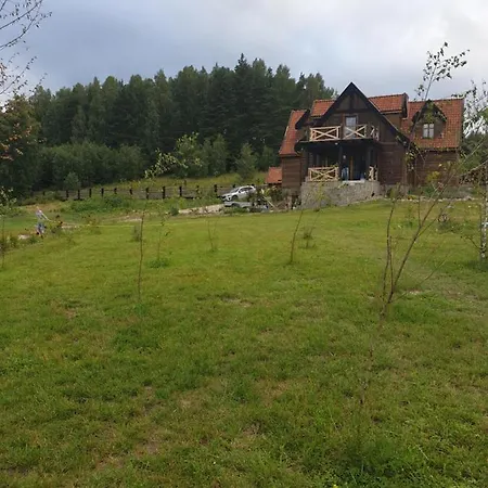 Malowniczy Zakątek W Dercu *